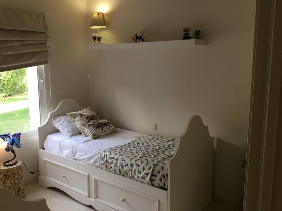 Alcazaba Blue Lagoon 3 Bedroom, Ground Floor Apartment Estepona Exterior photo