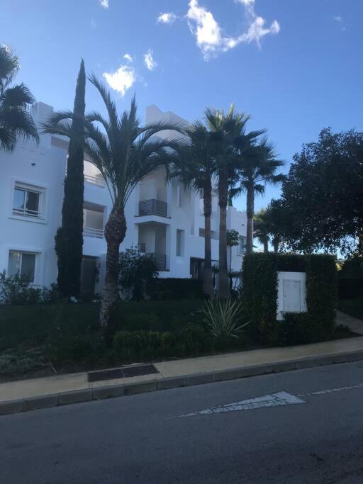Alcazaba Blue Lagoon 3 Bedroom, Ground Floor Apartment Estepona Exterior photo