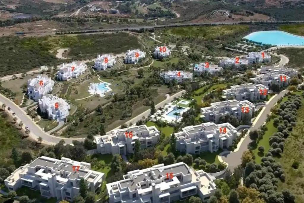 Alcazaba Blue Lagoon 3 Bedroom, Ground Floor Apartment Estepona Exterior photo